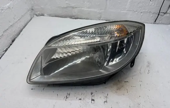 Skoda Fabia Mk2 (5J) Headlight/headlamp 24783100L