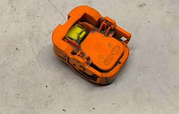 Hyundai Kona I Fuse E437586000