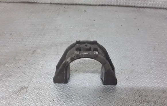 BMW 5 E60 E61 Sway bar bush bracket, front 