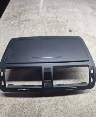 Skoda Octavia Mk2 (1Z) Front trunk storage compartment trim 4910