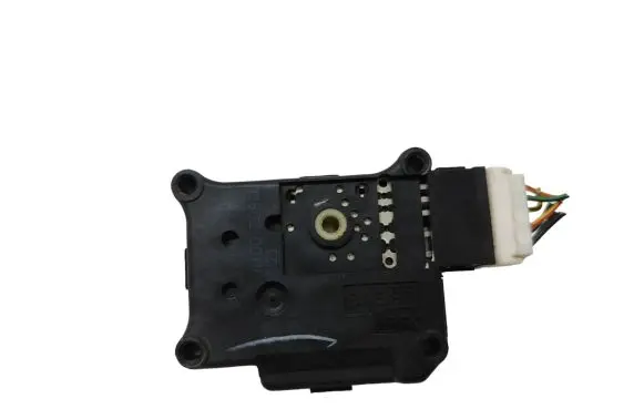 Nissan Pathfinder R50 Air flap motor/actuator 7410030820