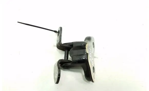 Rear door upper hinge
