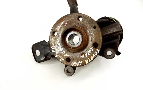 Toyota Aygo AB40 Front wheel hub 895420H030