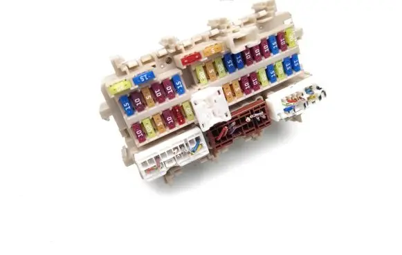 Nissan Qashqai Fuse module 4EB0AC3071