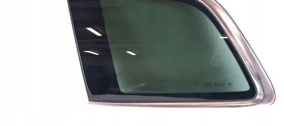 Volvo XC90 Rear side window