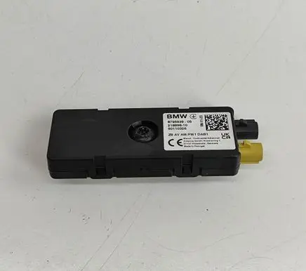 BMW 2 F44 Aerial antenna amplifier 8795939