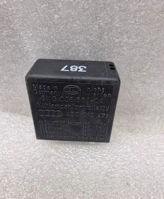 Audi A8 S8 D2 4D Other relay 4B0919471 5KG00656804