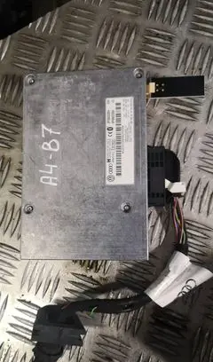 Audi A4 S4 B7 8E 8H Bluetooth control unit module 8p0862335h