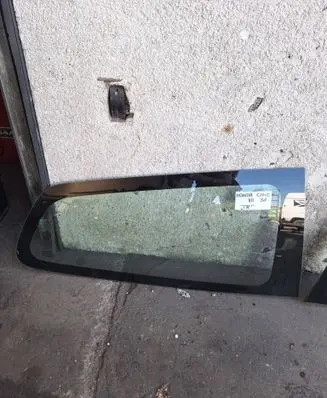 Honda Civic Rear door window glass 43R00048 DOT24AS2M68