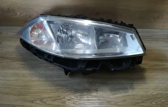 Renault Megane II Headlight/headlamp