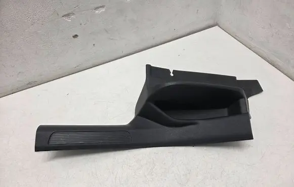 Volkswagen Golf Sportsvan Rear sill trim cover 510868269C 156074022