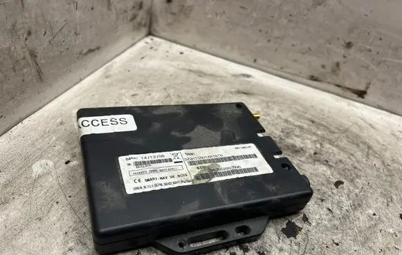 Hyundai Santa Fe GPS navigation control unit/module S30880S8372