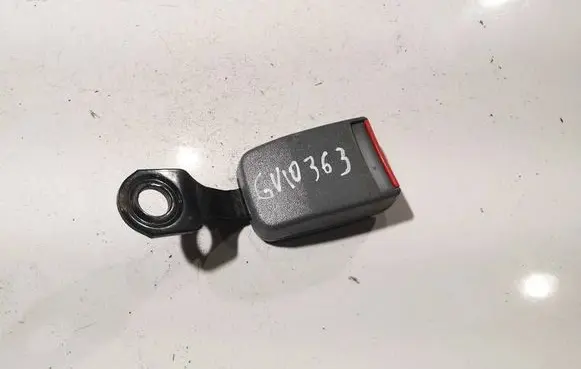Fiat Ulysse Middle seatbelt buckle (rear)