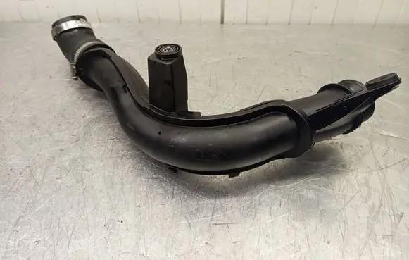 Skoda Fabia Mk2 (5J) Intercooler hose/pipe 6R0145770A