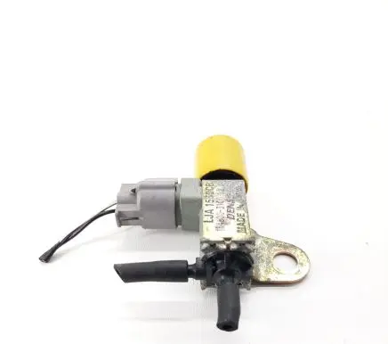 Jaguar XK8 - XKR Turbo solenoid valve 1846003100 LJA1530CB