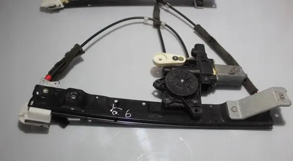 Jaguar XJ X351 Rear window lifting mechanism without motor