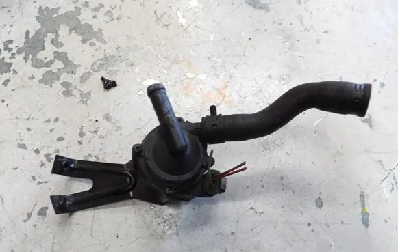 BMW 5 F10 F11 Electric auxiliary coolant/water pump 7629916 17669711 704077260