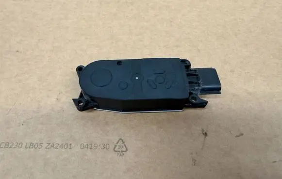 Dacia Sandero III Intake resonator SAN3SIL1 6477R1012A