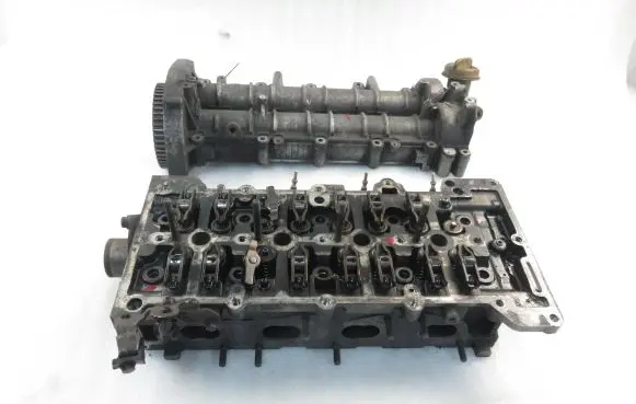 Opel Zafira B Engine head 46822135