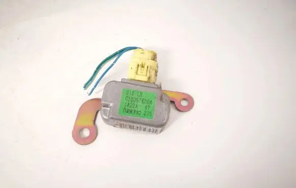 Mazda Premacy Airbag deployment crash/impact sensor c10057kd0a