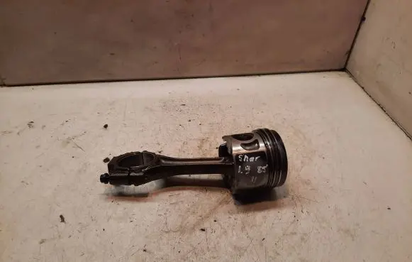 Volkswagen Sharan Piston with connecting rod 045C