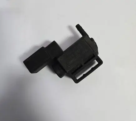 Audi A8 S8 D3 4E Turbo solenoid valve 037906283C 07T278 72288000