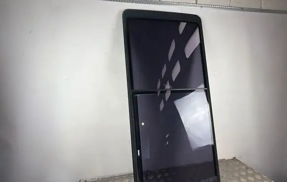 Volkswagen Multivan T4 Side middle window/glass 43R001057