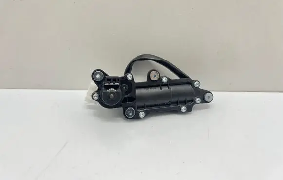 Mercedes-Benz C W205 Curtain motor 9918017263
