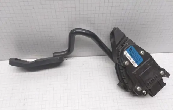 Volkswagen Sharan Accelerator throttle pedal 7M4723507D YM219F836HB 6PV00777004
