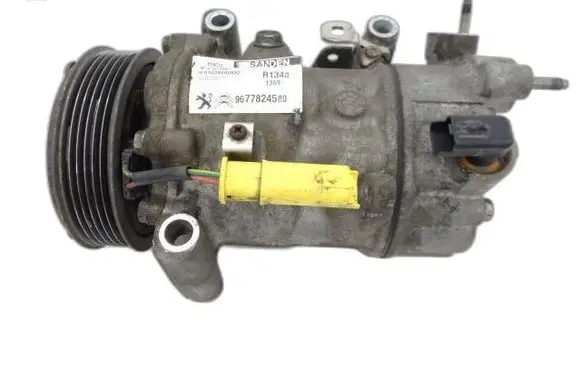 Peugeot 508 Air conditioning (A/C) compressor (pump) 9677824580