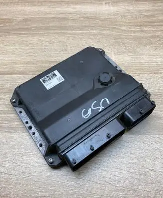 Toyota Prius (XW30) Engine control unit/module ECU 8966147261 2754001390