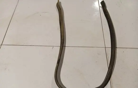 Mercedes-Benz C W203 Engine compartment rubber 