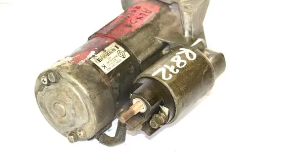 Renault Kangoo I Starter motor VP256U11131AA