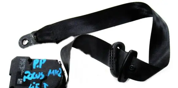 Ford Focus Front seatbelt A61294-AD 040673 CXP4A