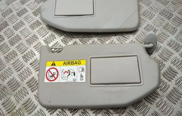 Sun visor