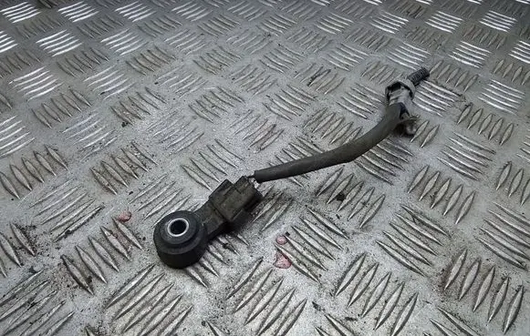 Toyota Prius (XW30) Detonation knock sensor 8961520090 1710001052