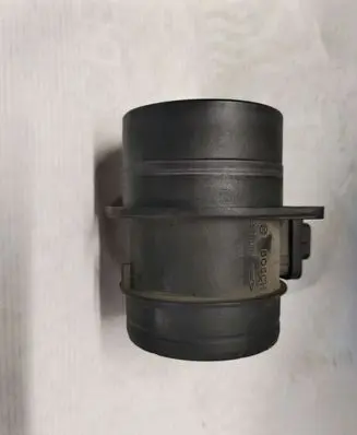 Skoda Yeti (5L) Mass air flow meter 03L906461
