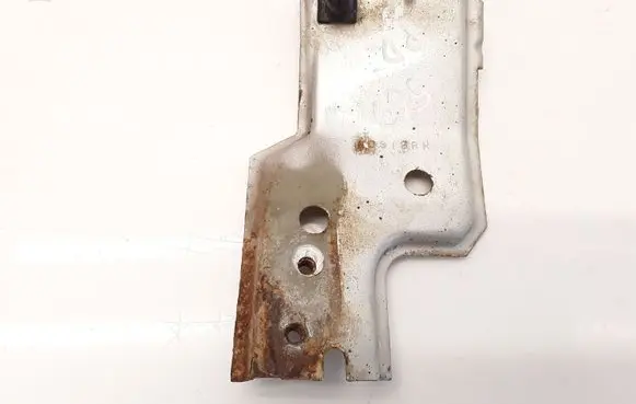Ford Maverick Fender mounting bracket A091B