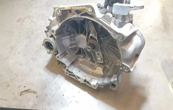 Volkswagen Polo VI Manual 5 speed gearbox FM5DF UVN