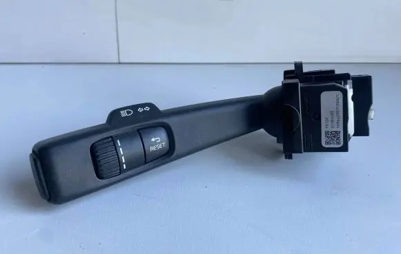 Volvo S60 Indicator stalk 31394001
