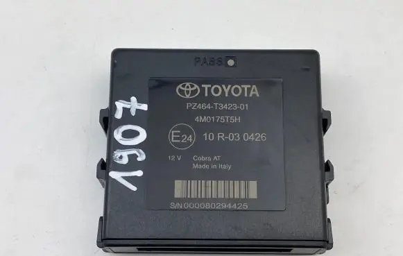 Toyota Avensis T270 Parking PDC control unit/module 4M0175T5H PZ464T342301 10R030426