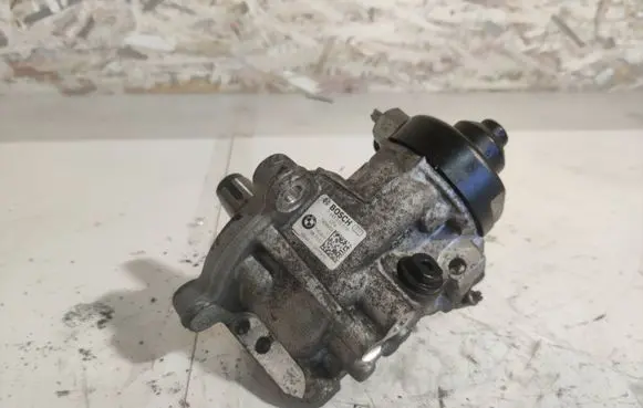 BMW X1 E84 Fuel injection high pressure pump 0445010519 140909 7823452