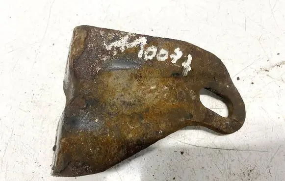 Toyota Corolla E120 E130 Engine mounting bracket