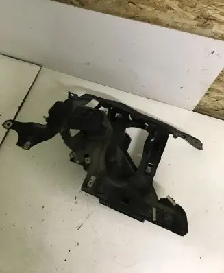 BMW 7 E65 E66 Headlight/headlamp mounting bracket
