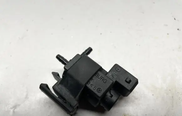 BMW Z4 E89 Turbo solenoid valve 7810831