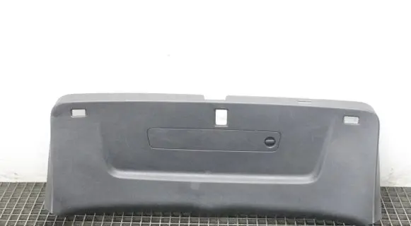 Audi Q7 4M Tailgate trim 4M0867973E