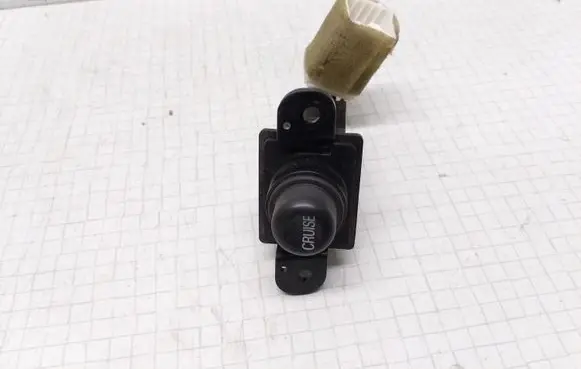 Mitsubishi Galant Cruise control switch 