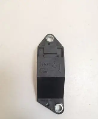 Mercedes-Benz E W211 Airbag deployment crash/impact sensor A0018209326