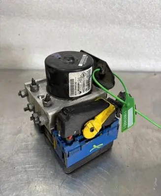 Renault Twingo II Master brake cylinder