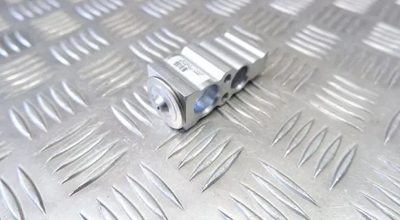 Air conditioning (A/C) expansion valve